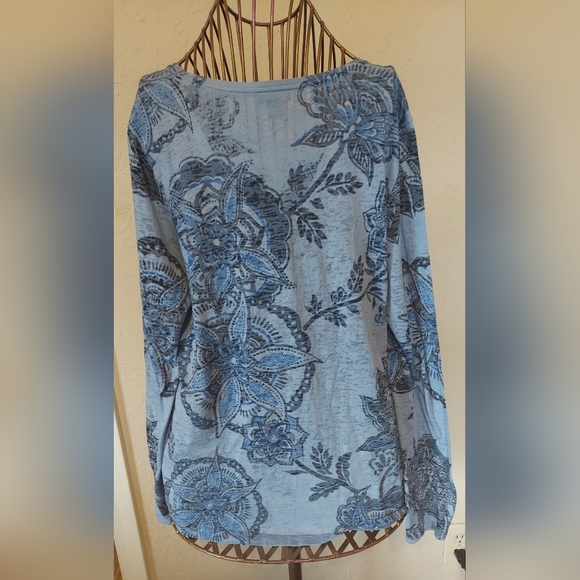 JJill blue floral tee - Picture 2 of 7